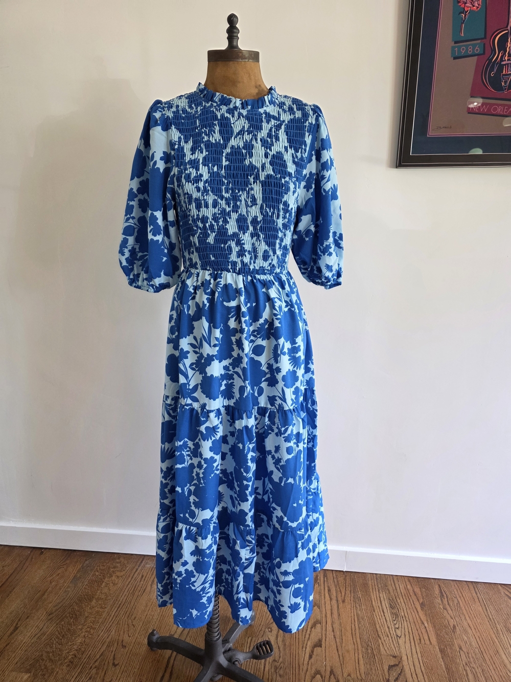NWT Sugarlips Stitchfix Blue Floral Smocked Midi Dress Size S